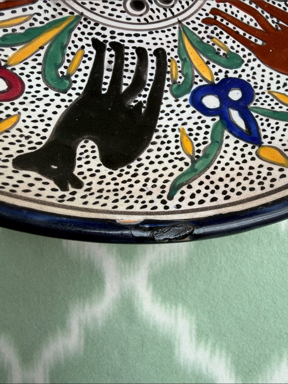 11.5” Vintage Hand-Painted Ceramic Arabic Decor Plate-Black Brown Blue Green red - Picture 9 of 9